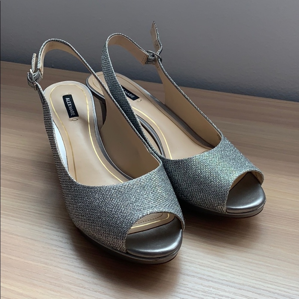 🤍 Alex Marie silver heels 🤍